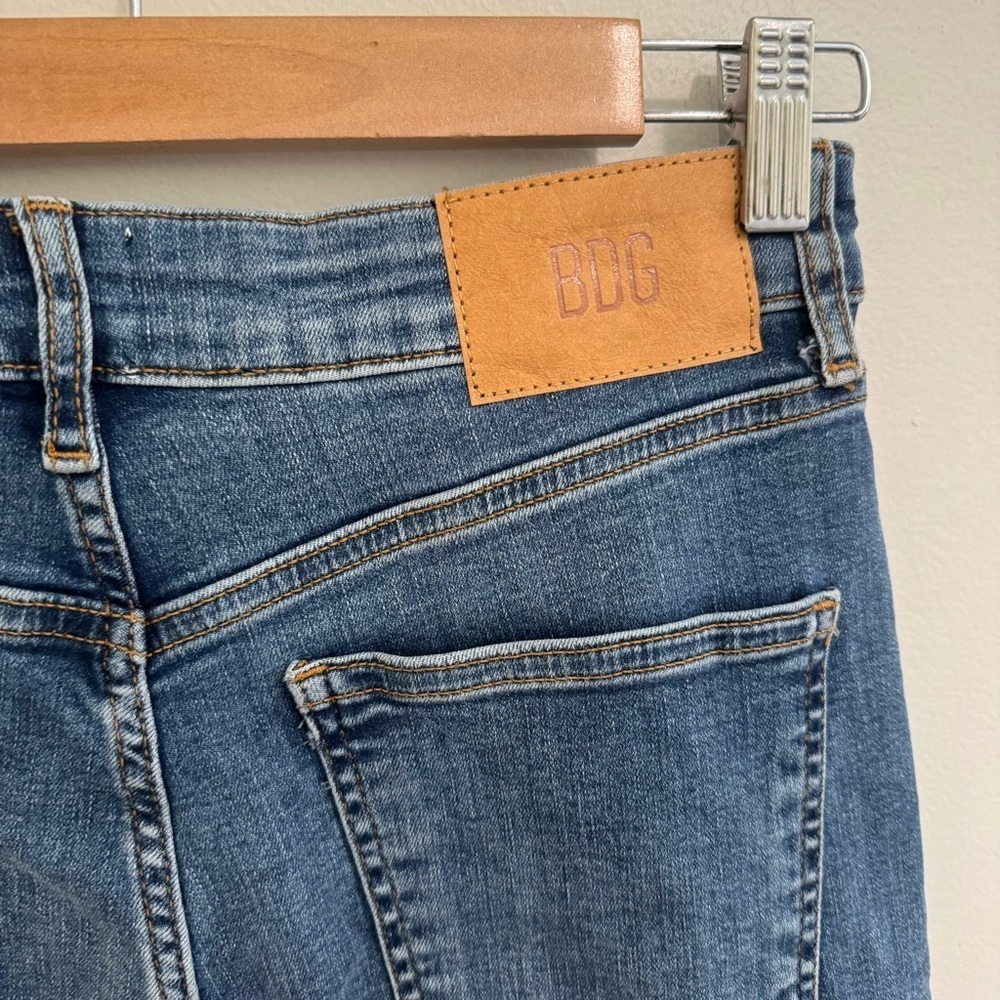 BDG NWT Mid Rise Slim Flare Jeans - Picture 8 of 8